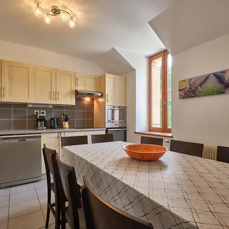 Appartement Grand Du Château De St Geoire Saint-Geoire-en-Valdaine